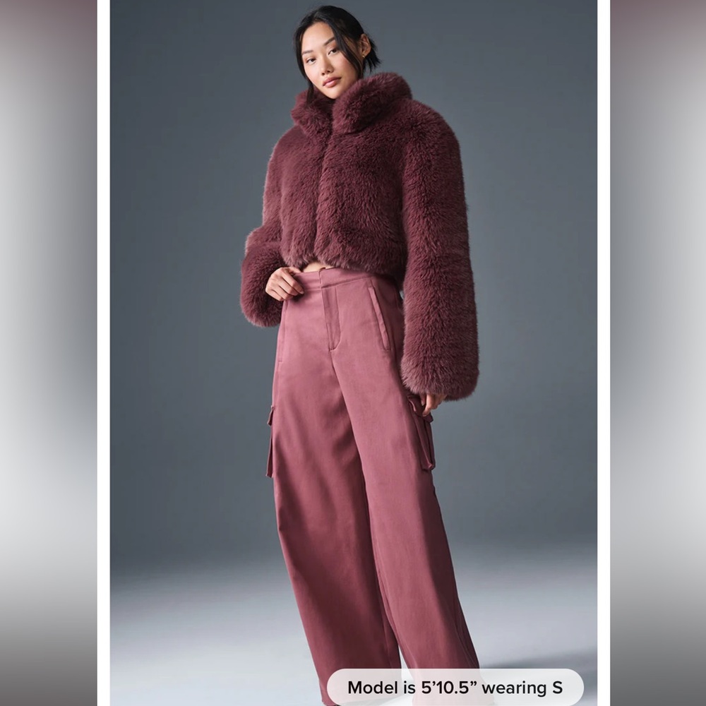 NWT ALO Yoga h/w show off cargo wide leg trousers (long 33) burgundy truffle xxs